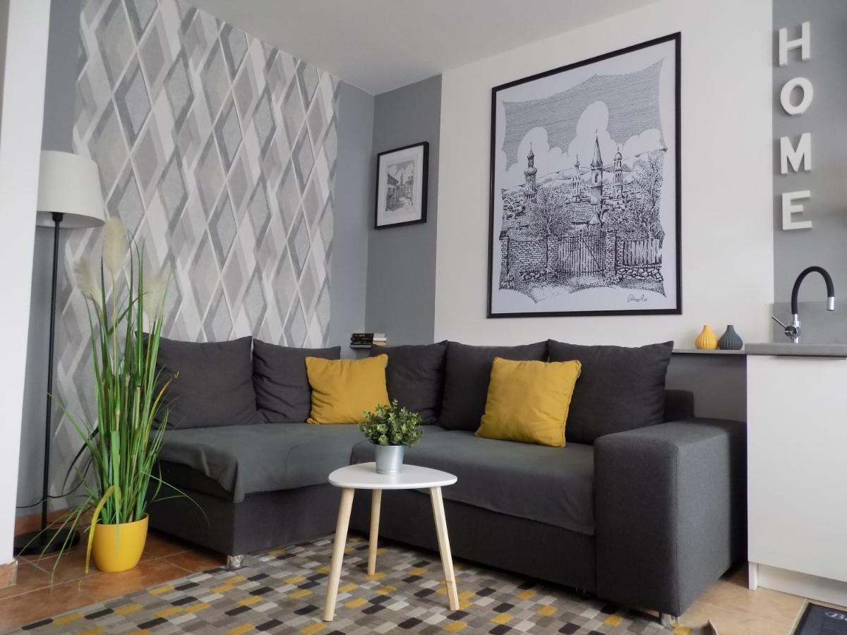 Feszek Apartman ショプロン エクステリア 写真