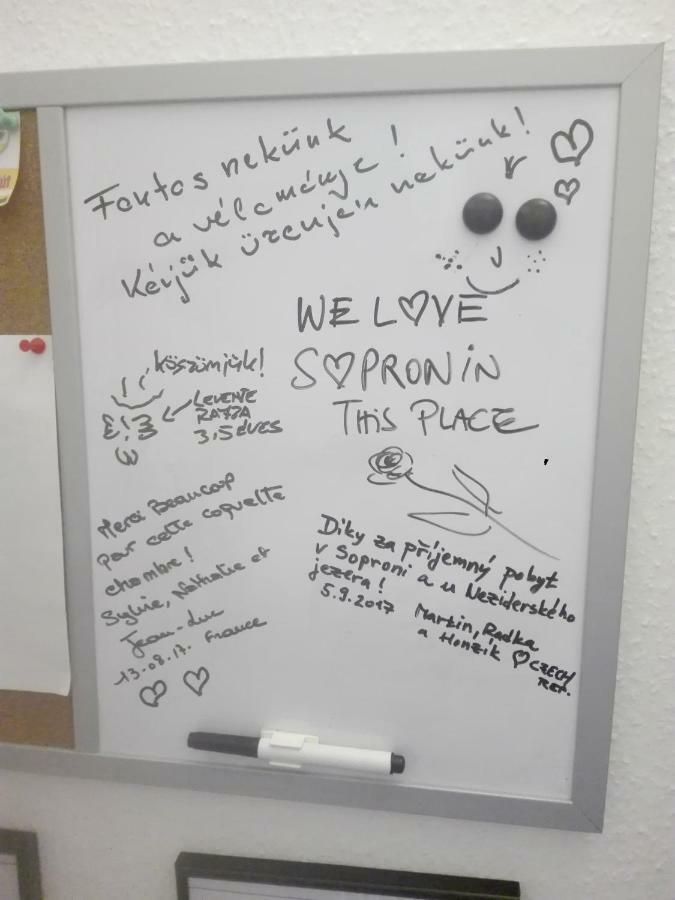 Feszek Apartman ショプロン エクステリア 写真